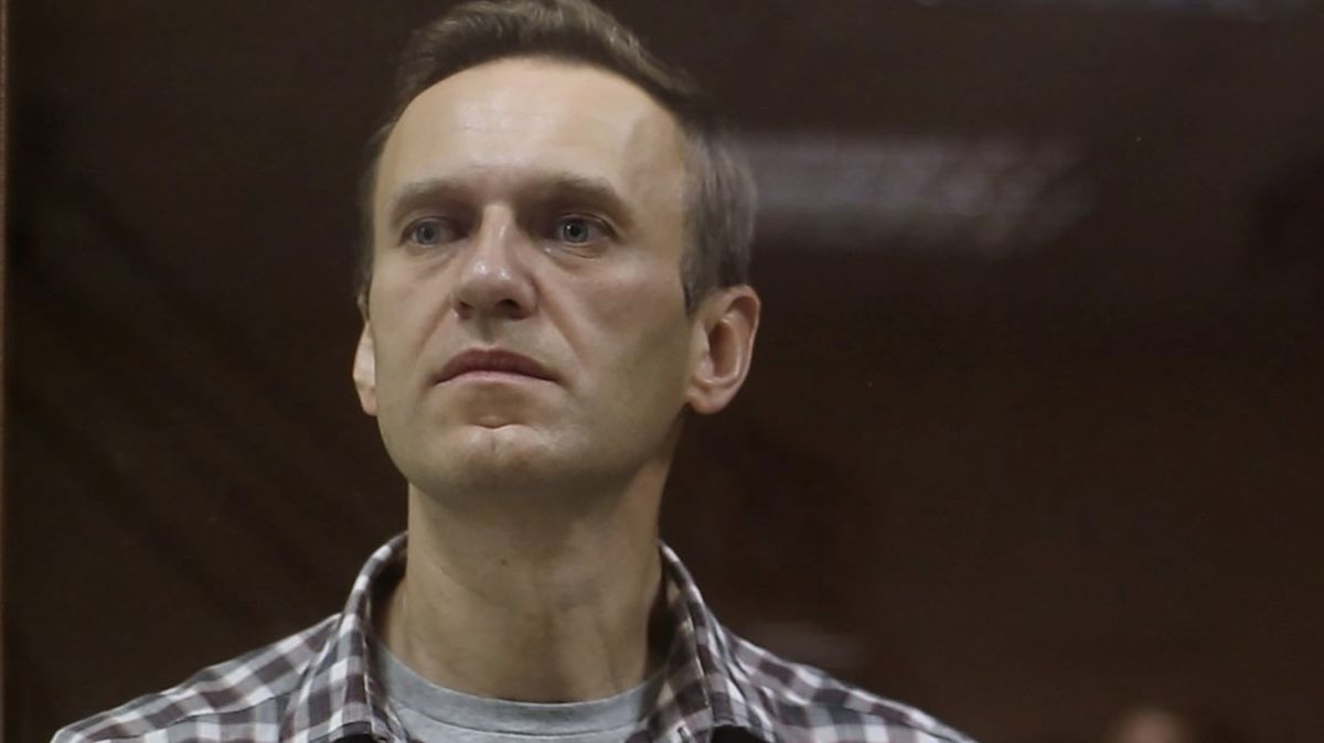 Navalnyj míří do trestanecké kolonie, kde si má odsloužit dva roky